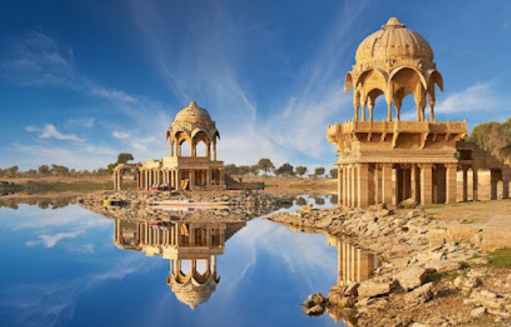 Gadisar Lake